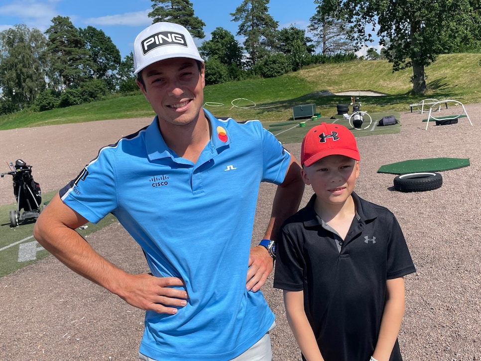 Hundreds Descend On Golf Club In Norway After News Of A Viktor Hovland